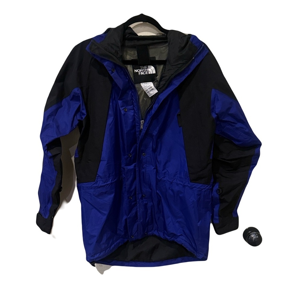 Vintage North Face Gore-Tex mountain light jacket, medium